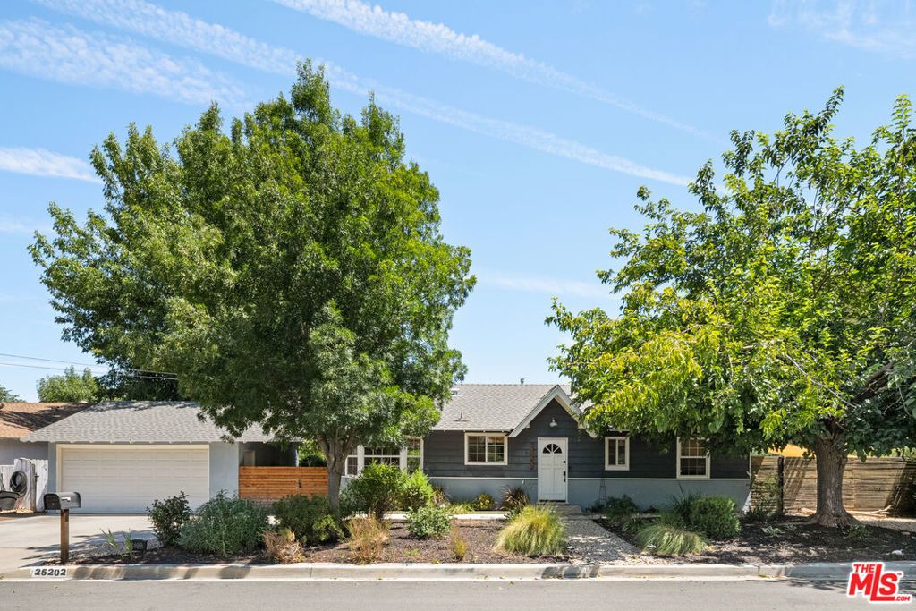 25202 Atwood Boulevard, Santa Clarita