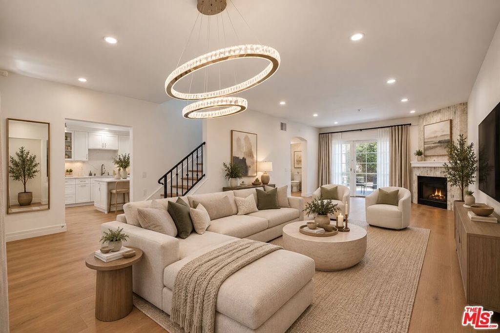 851 N San Vicente Boulevard # 117, West Hollywood