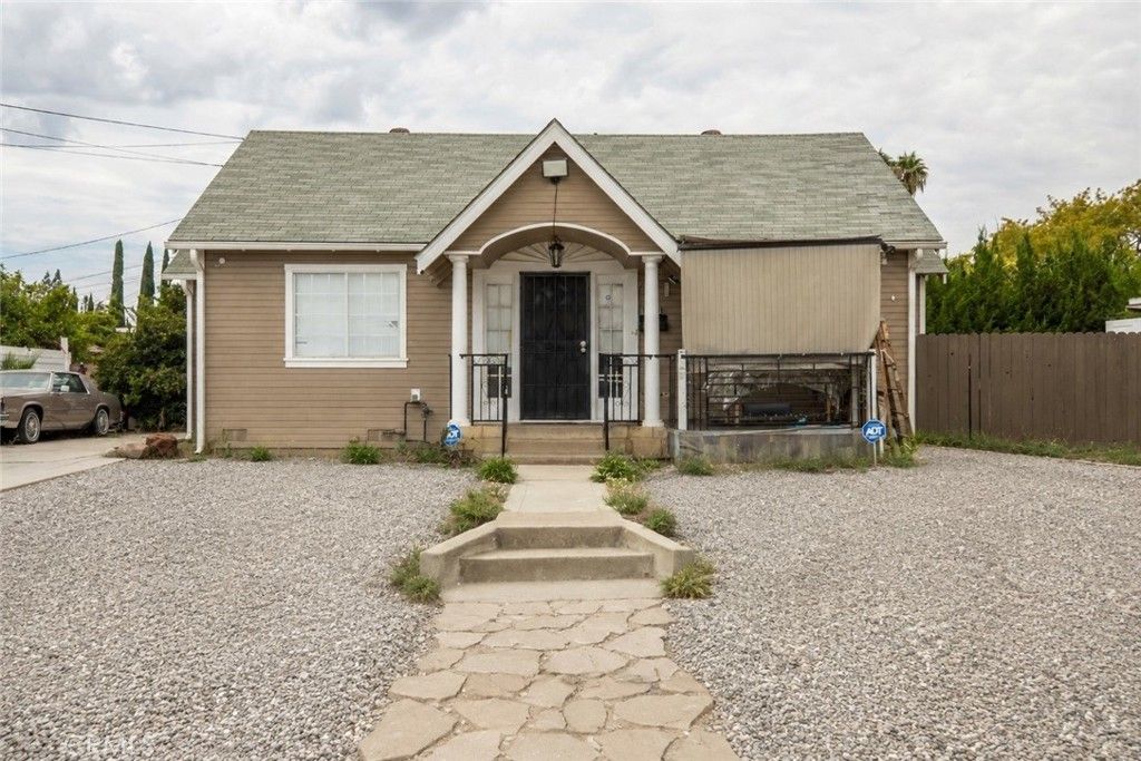 10733 Louise Avenue, Granada Hills