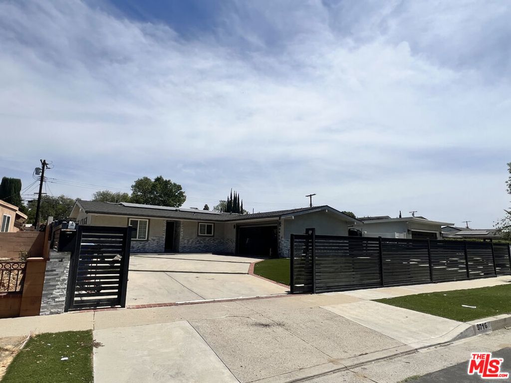 9716 Casaba Avenue, Los Angeles