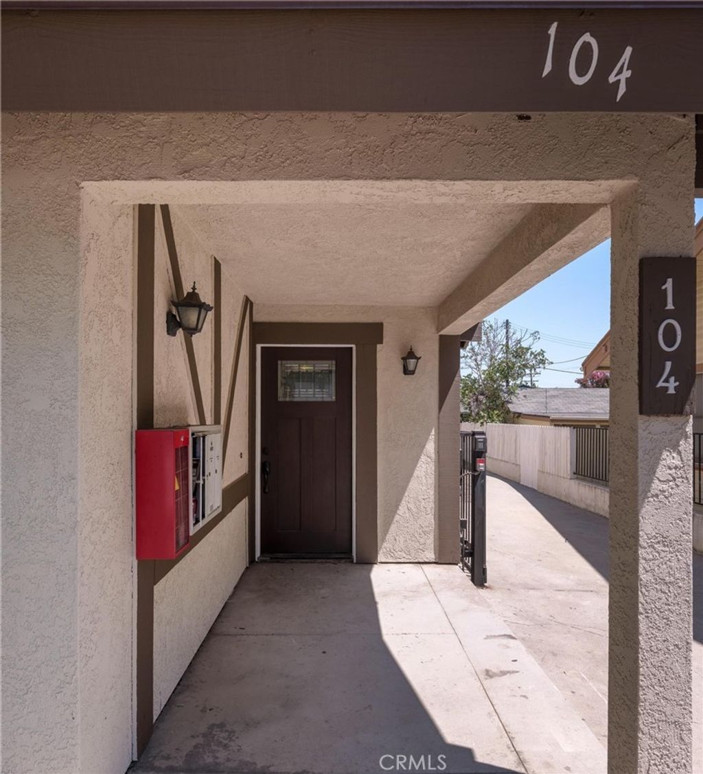 104 N Atlantic # A, Alhambra