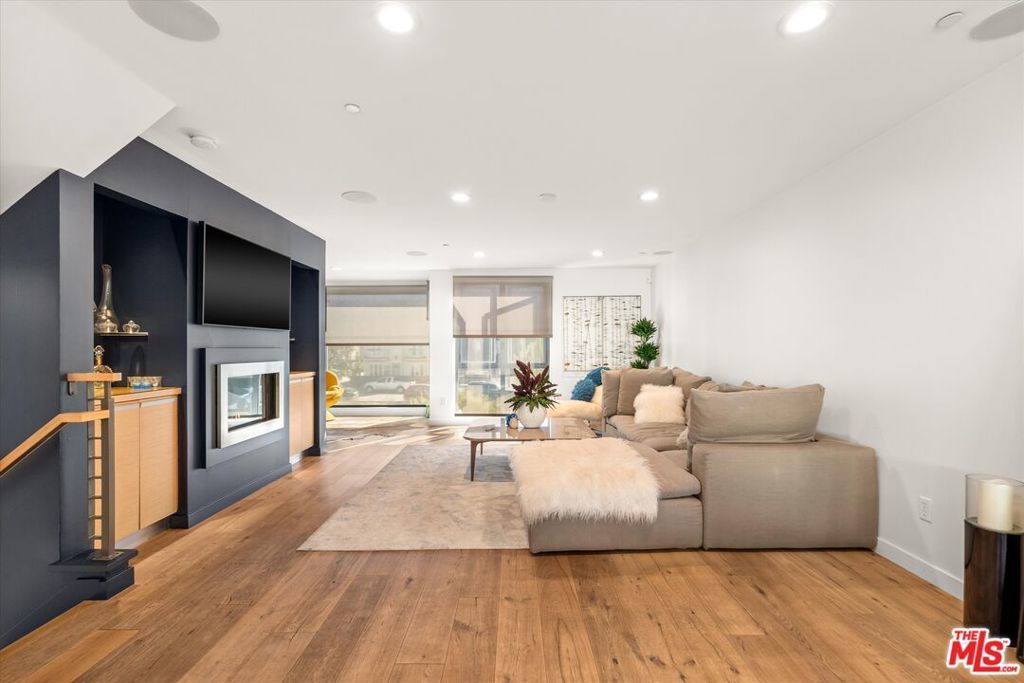 310 Washington Boulevard # 503, Marina Del Rey