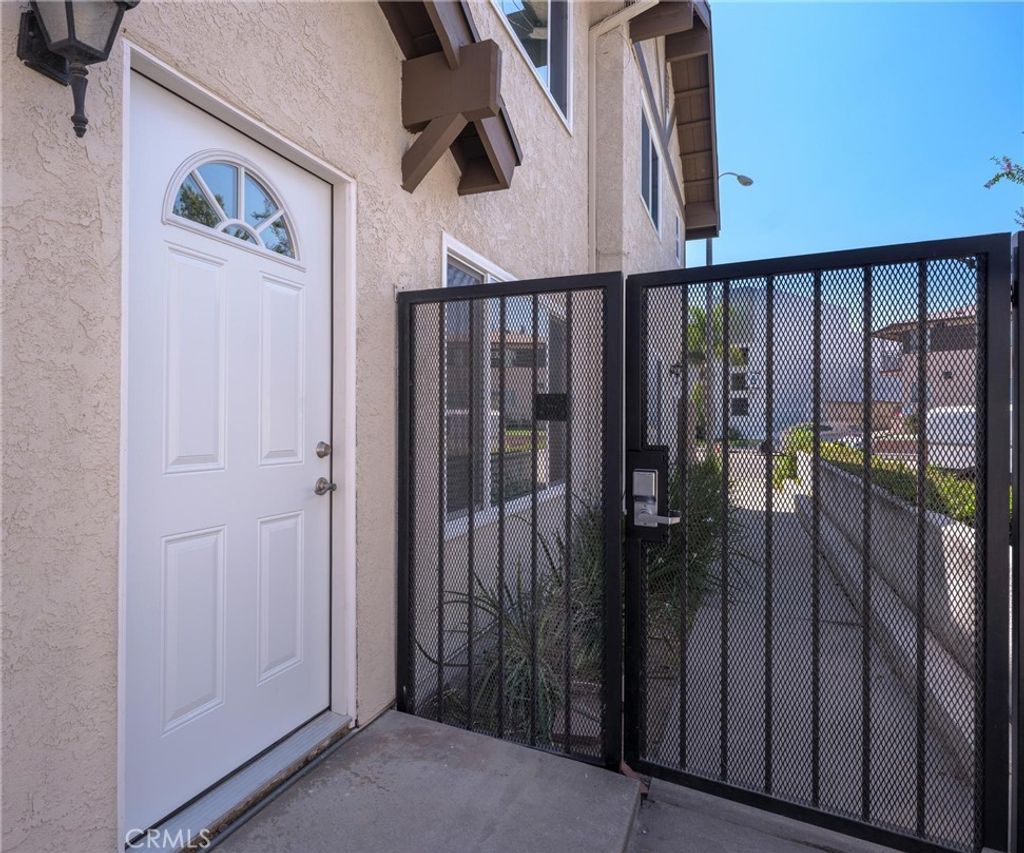 104 N Atlantic # B, Alhambra