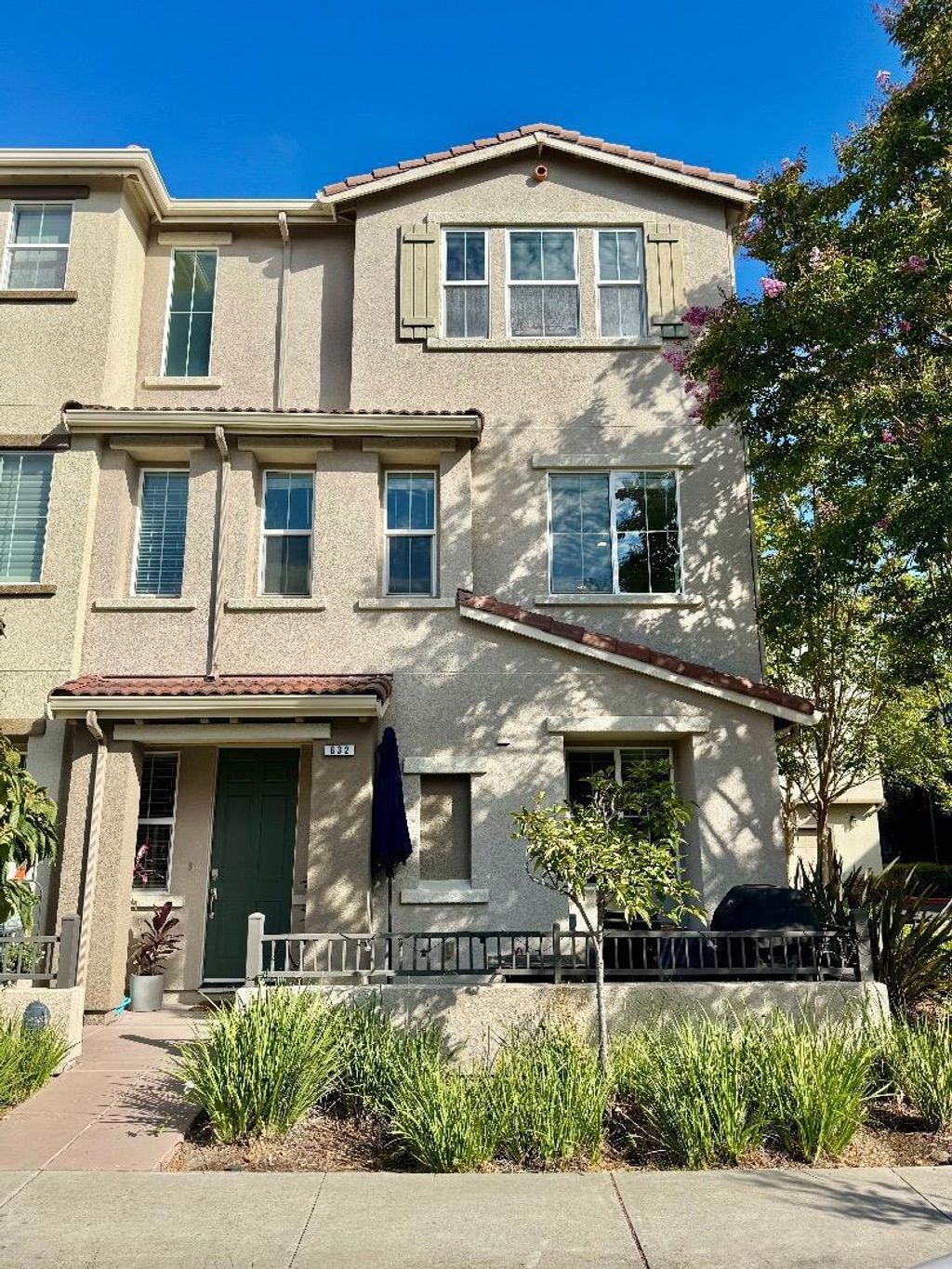 632 Moss Way, Hayward
