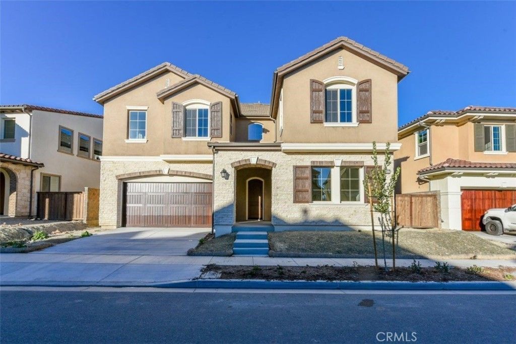 5627 Heritage Oak Dr, Lake Forest