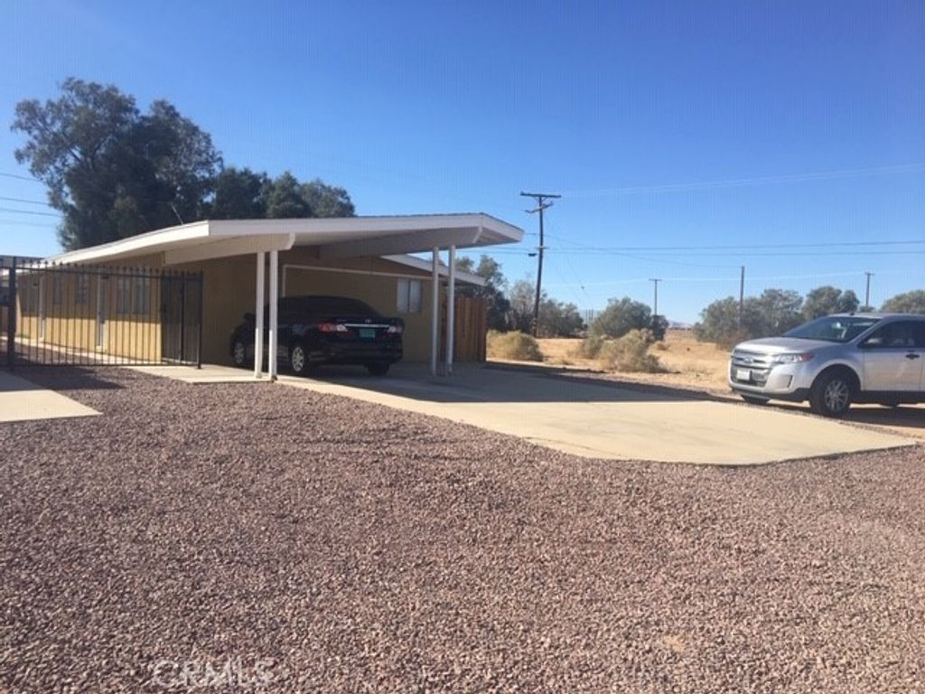 8124 Peach Avenue, California City