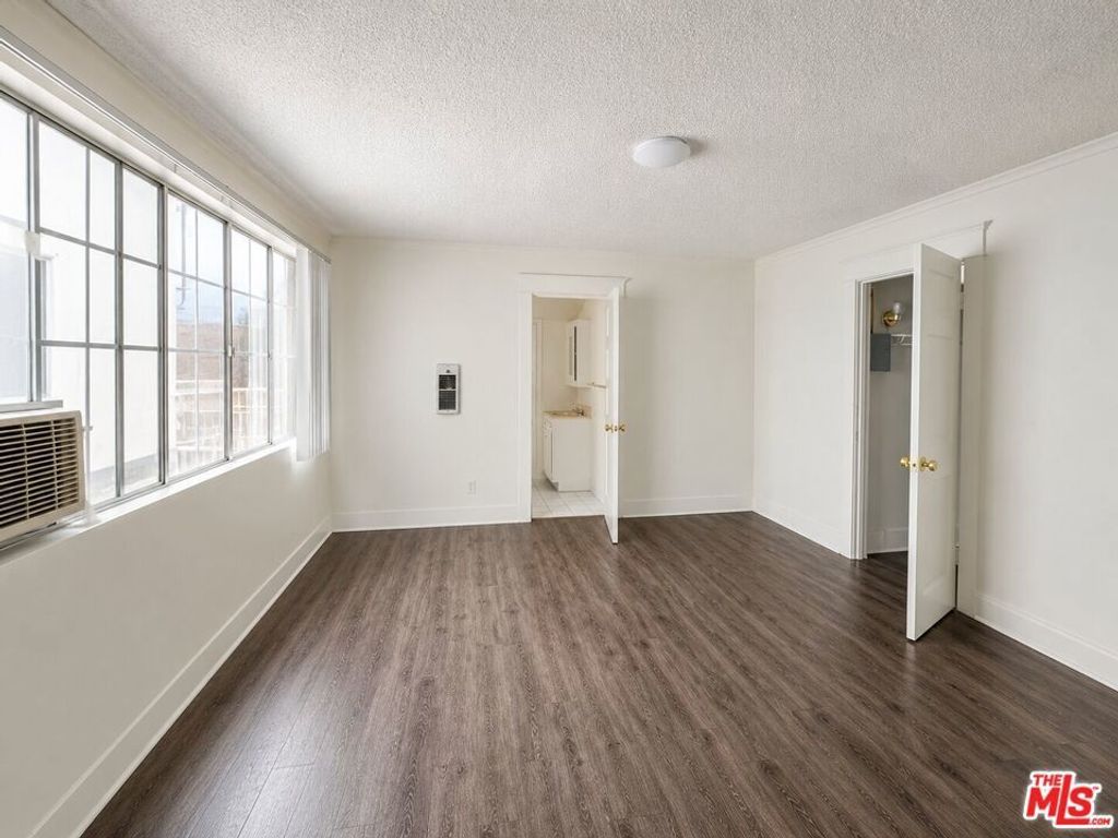 1238 W Adams Boulevard # 8, Los Angeles