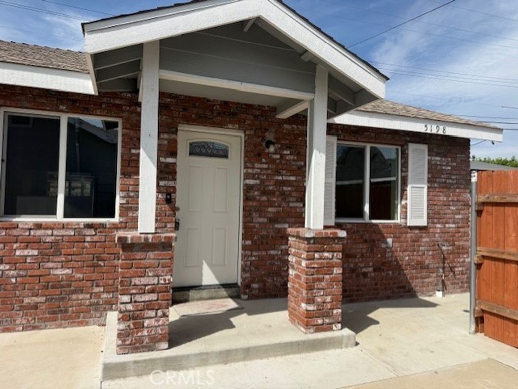 5198 Washington, Chino