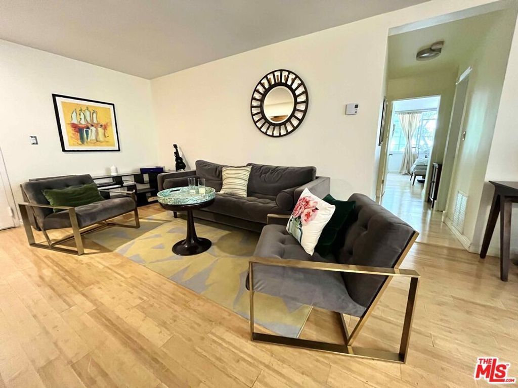 117 S Doheny Drive # 206, Los Angeles