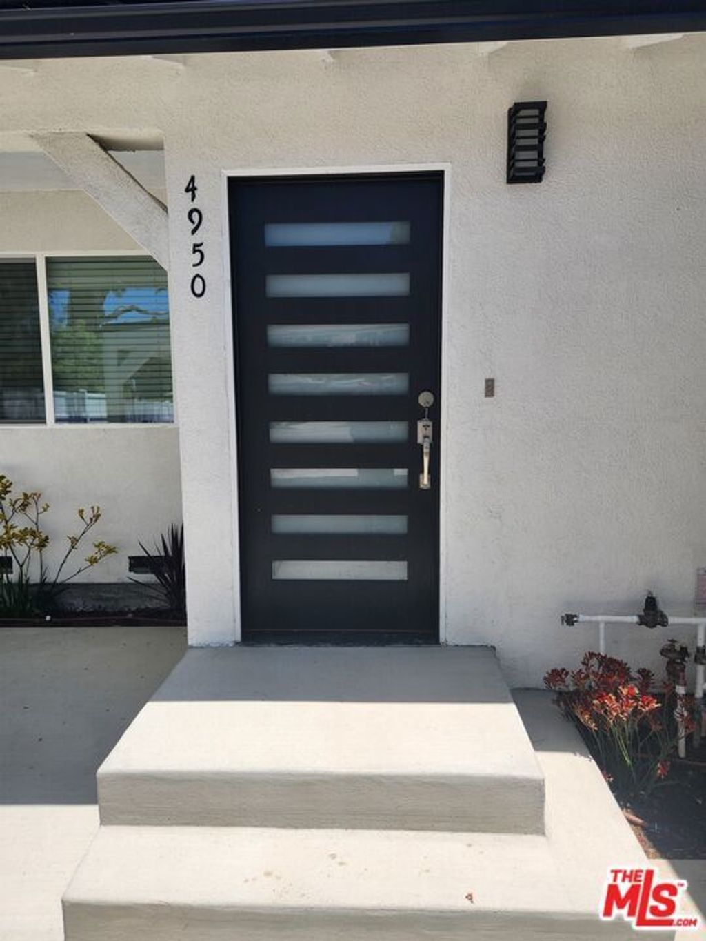 4950 Topanga Canyon Boulevard, Los Angeles