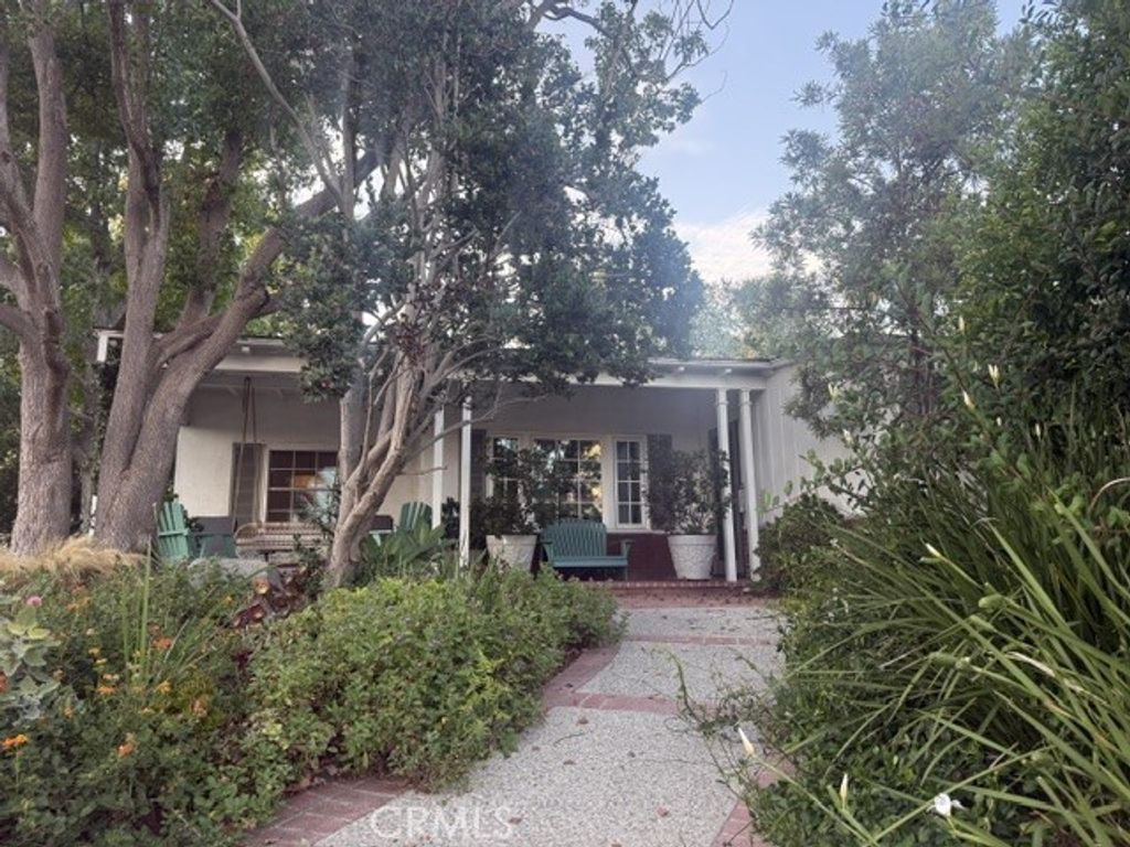 1701 Pier Avenue, Santa Monica