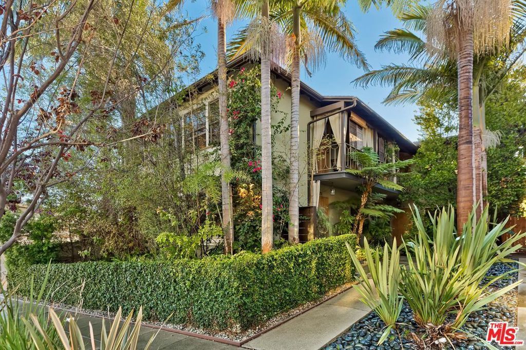 251 3rd Avenue, Venice