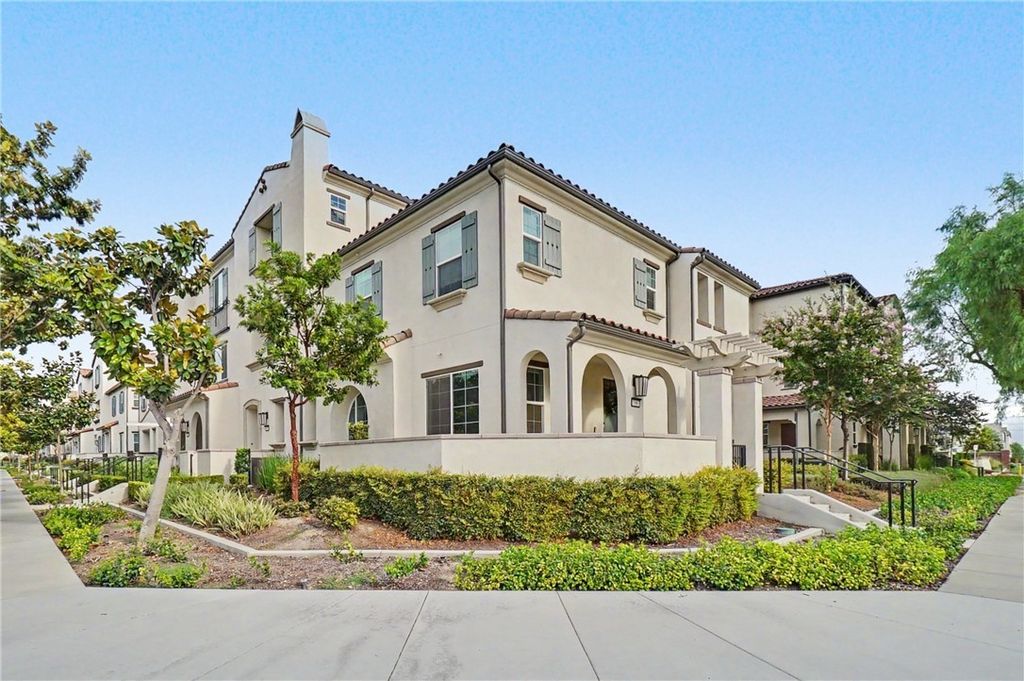 15967 W Preserve Loop, Chino