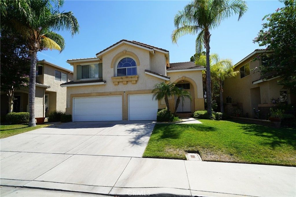 29070 Saint Tropez, Castaic