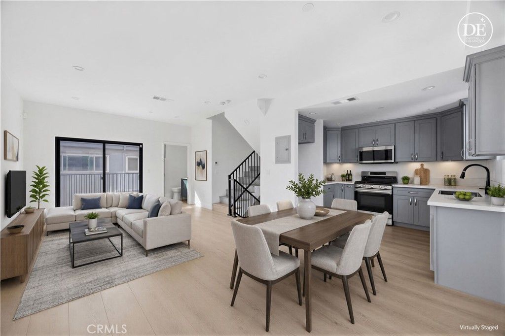 10154 Regent, Los Angeles
