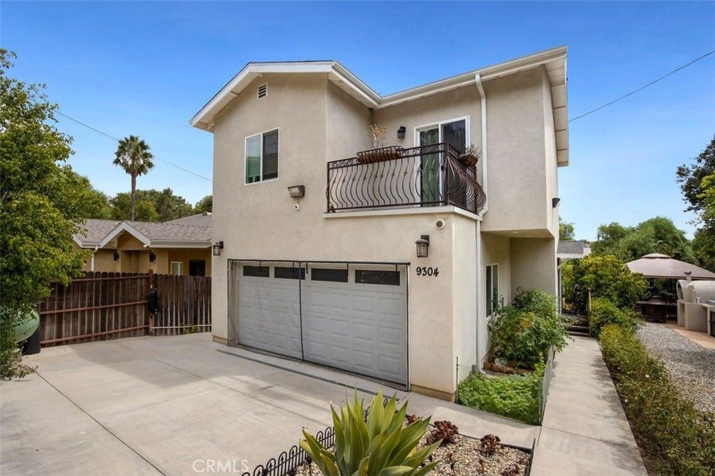 9304 Franklin Street, Chatsworth