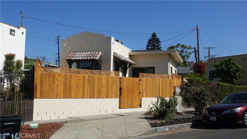 4515 Corliss, Los Angeles