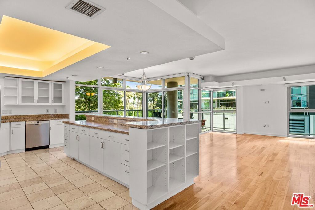 13700 Marina Pointe Drive # 324, Marina Del Rey
