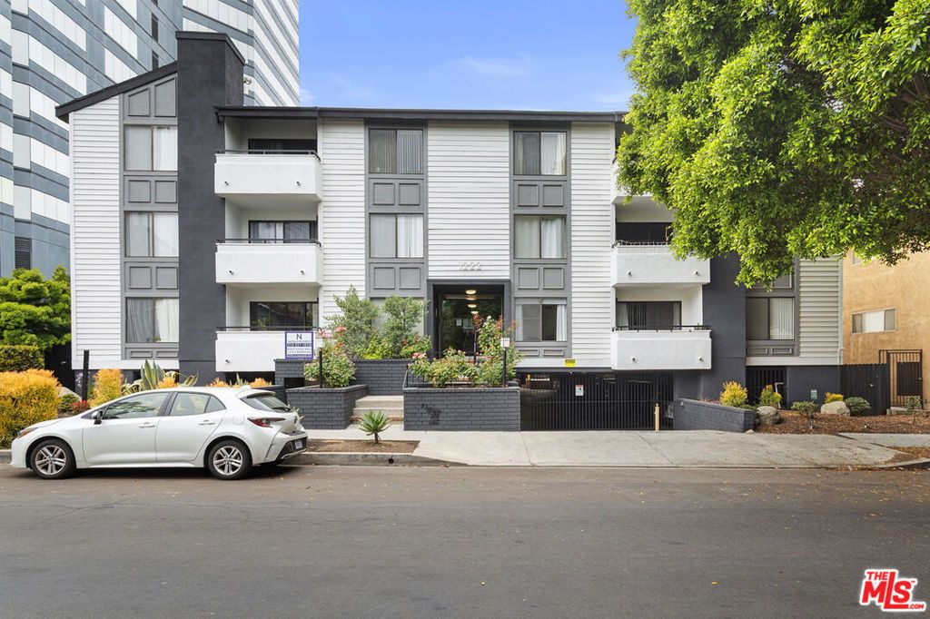 1226 Amherst Avenue # 102, Los Angeles