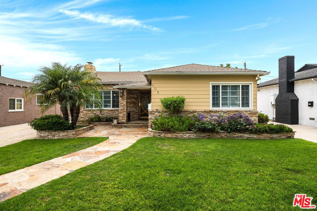 805 N Brighton Street, Burbank