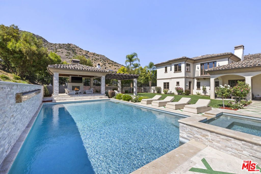 29450 Malibu View Court, Agoura Hills