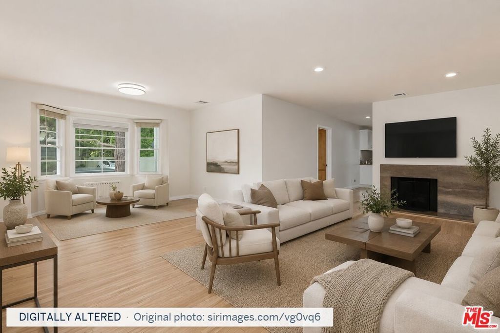 11375 Montana Avenue, Los Angeles