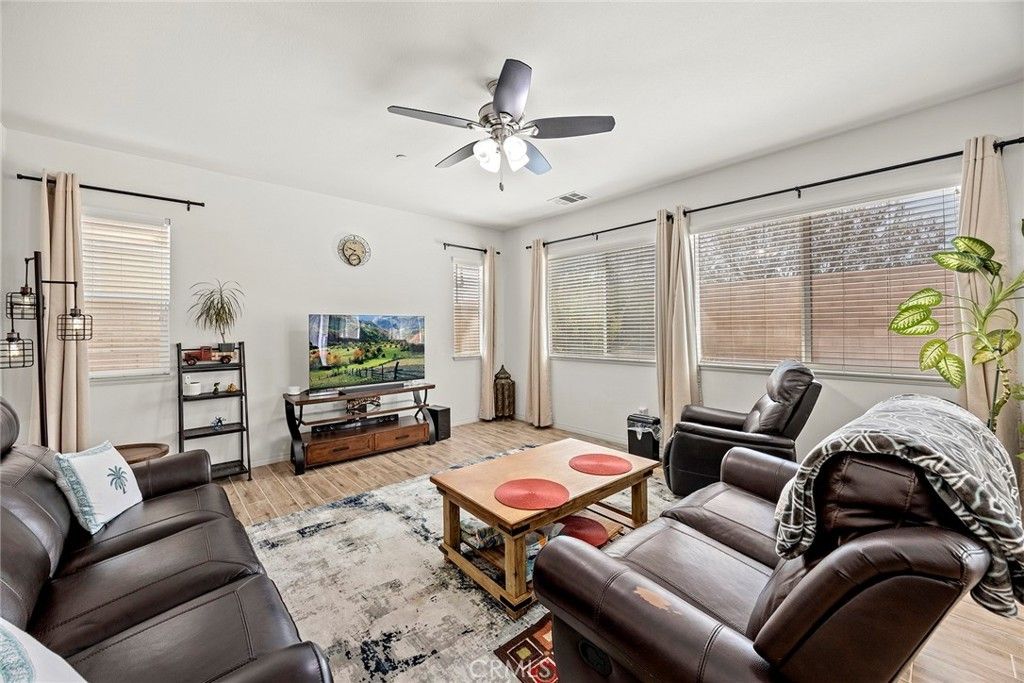 15237 Brookstone, Fontana
