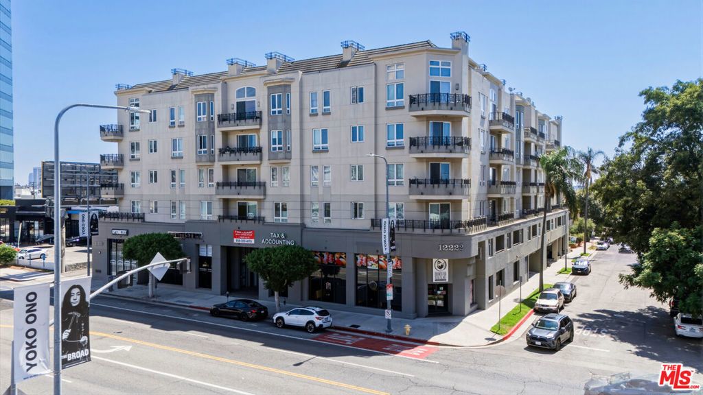 12222 Wilshire Boulevard # 208, Los Angeles