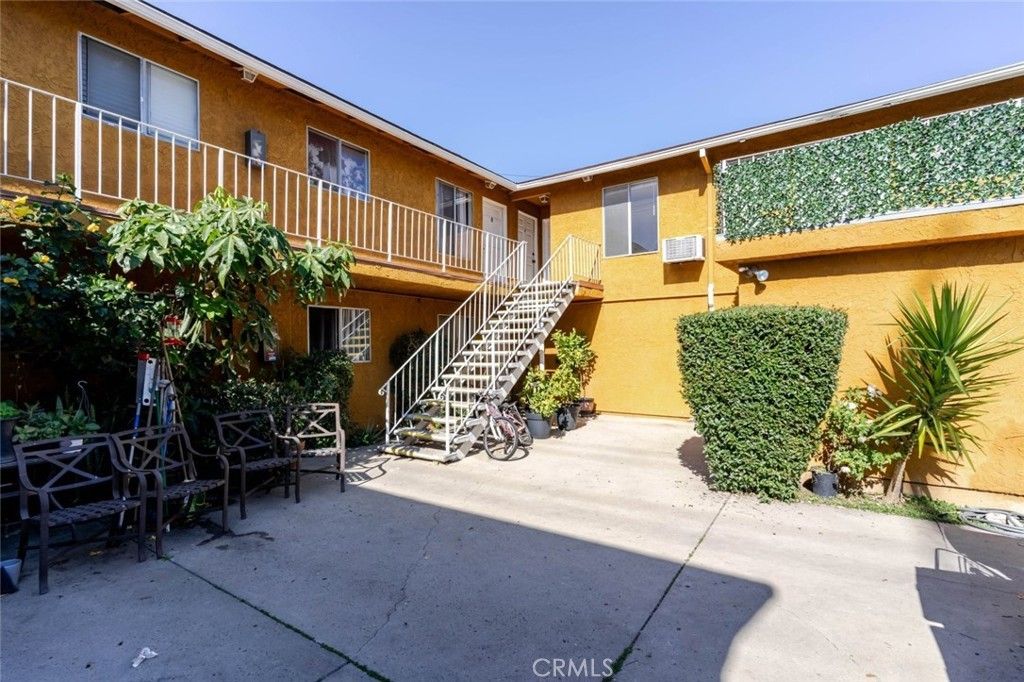 13015 Vanowen Street # 10, North Hollywood