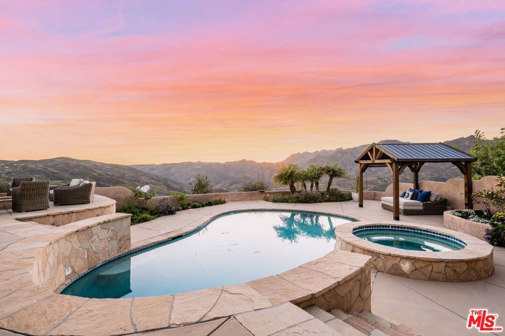 33310 Hassted Drive, Malibu