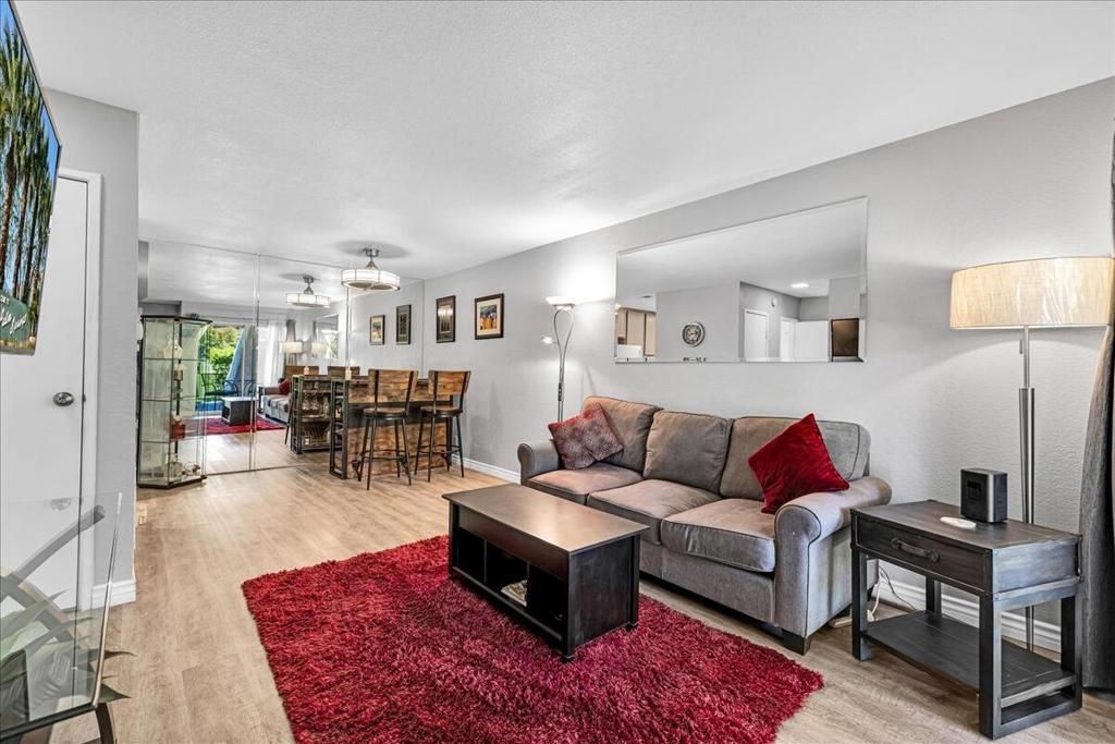 2860 N Los Felices Road # 101, Palm Springs