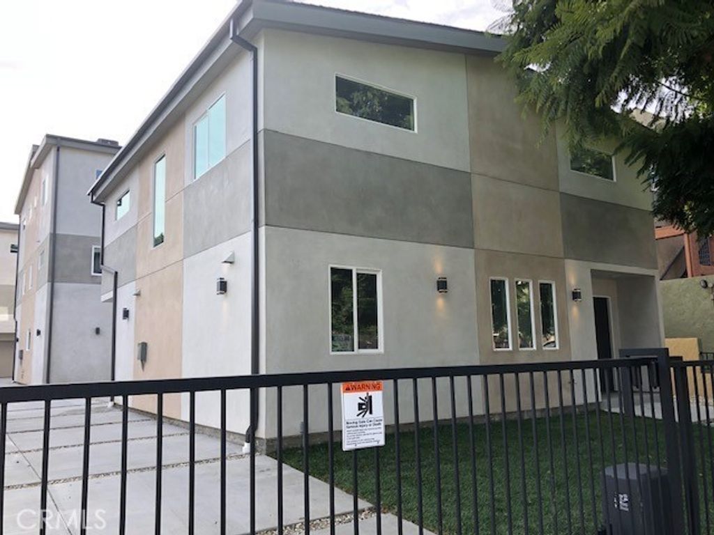 14126 Sylvan Street, Van Nuys