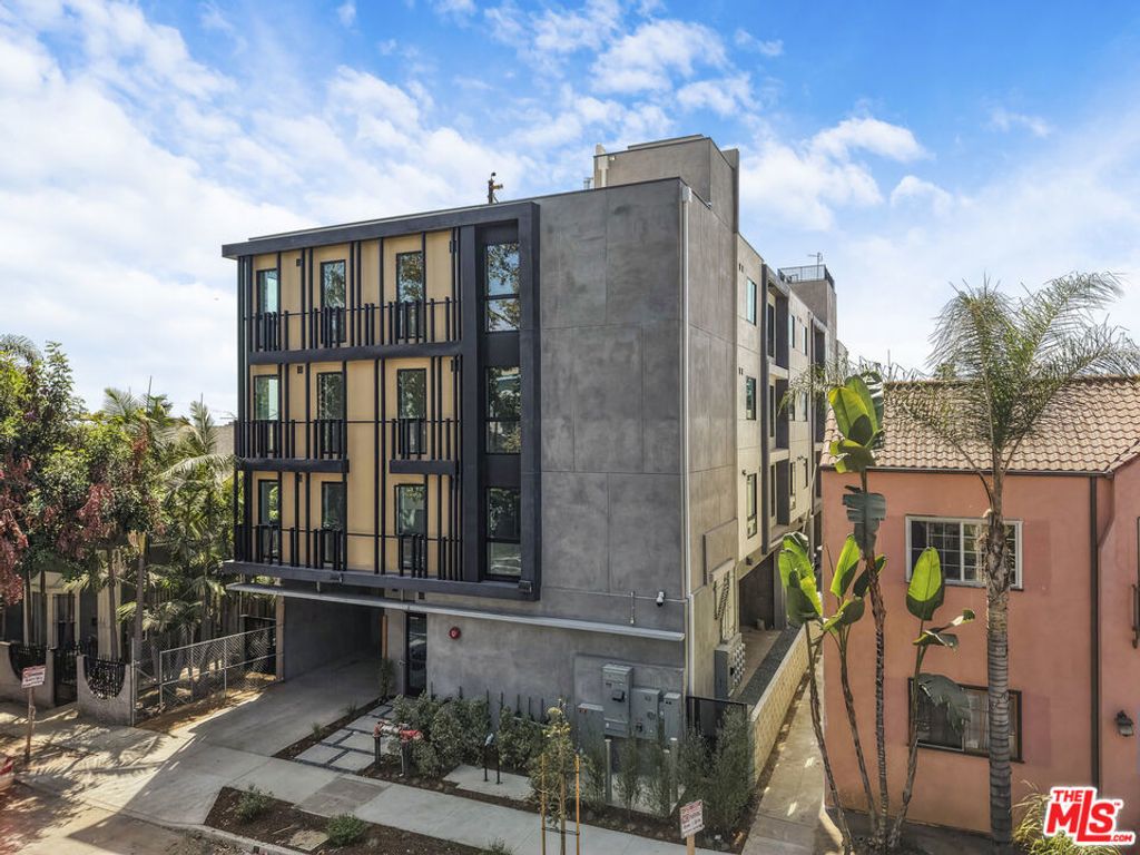 1825 N New Hampshire Avenue # 201, Los Angeles