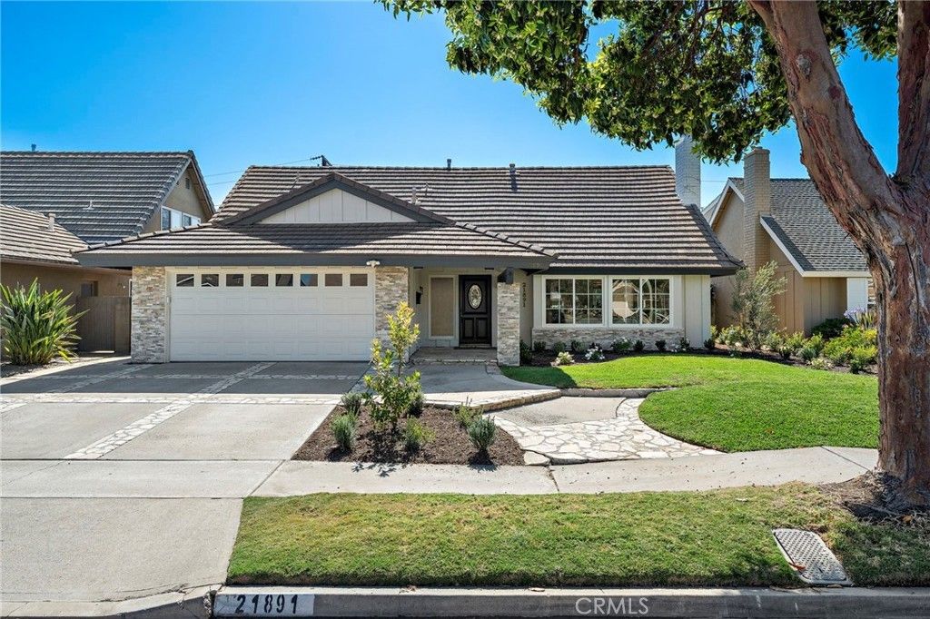 21891 Starfire, Huntington Beach