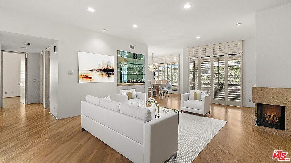 2415 Century Hill, Los Angeles