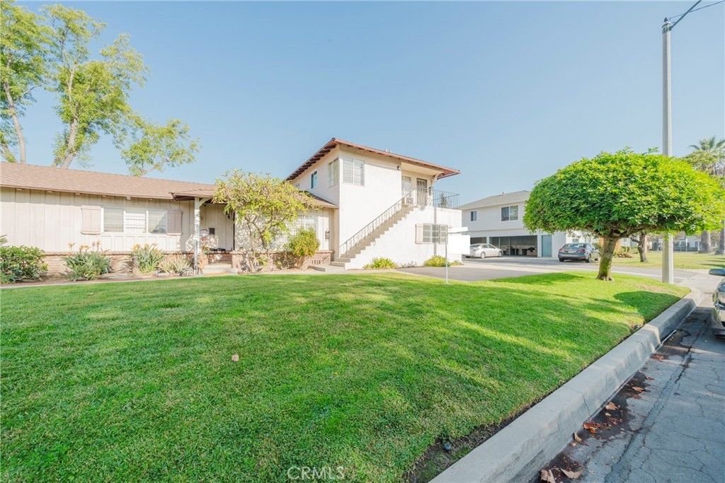 15 W Newman, Arcadia