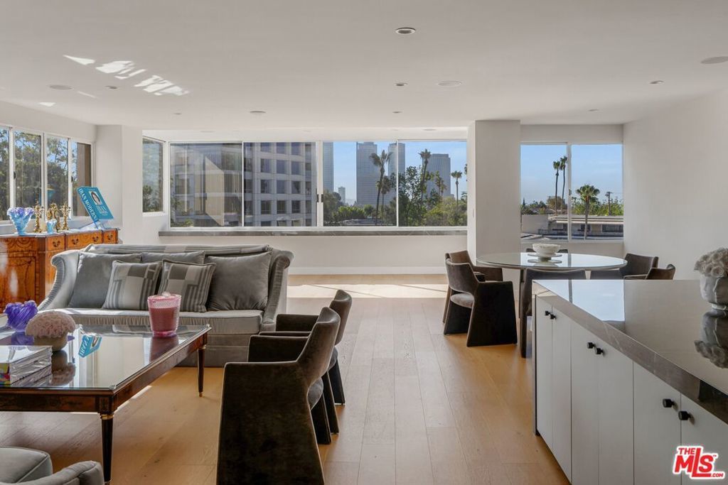 875 Comstock Avenue # 4b, Los Angeles