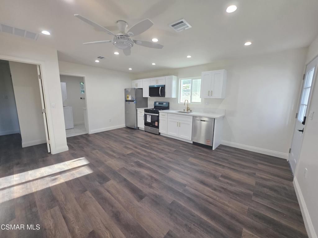 22158 Eccles Street, West Hills
