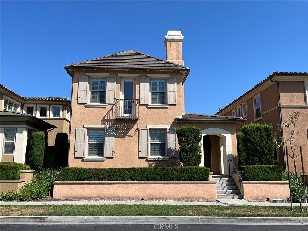 95 Twin Gables, Irvine