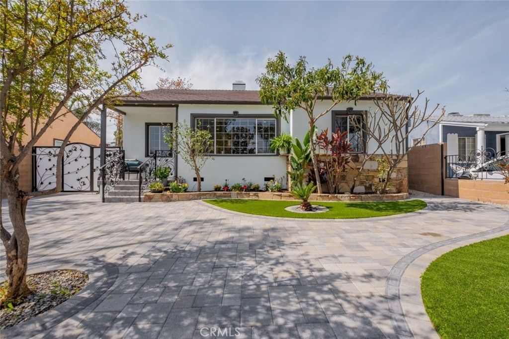 1735 N Lima St, Burbank