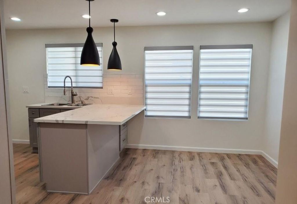 1338 1/2 S Cochran Avenue, Los Angeles