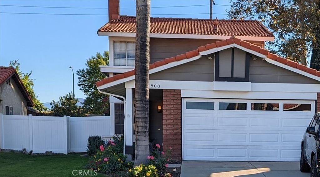 808 Atchison, Colton