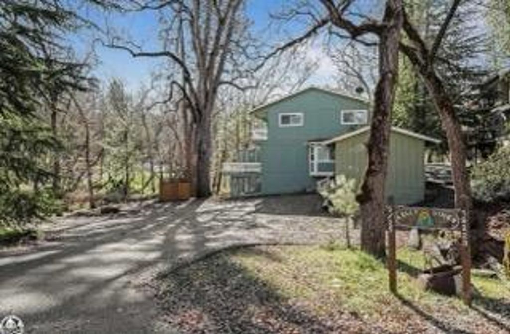 N/A, Groveland