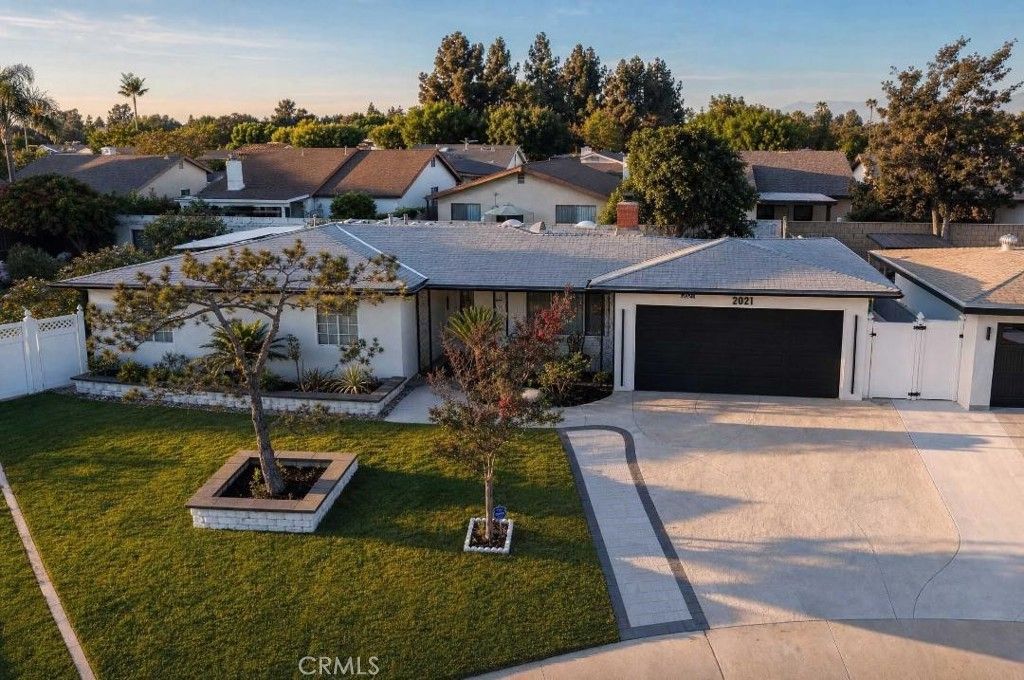 2021 Kristi, Santa Ana
