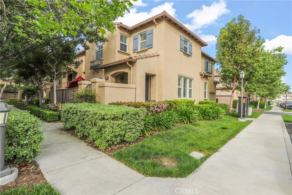 18 New Season, Irvine