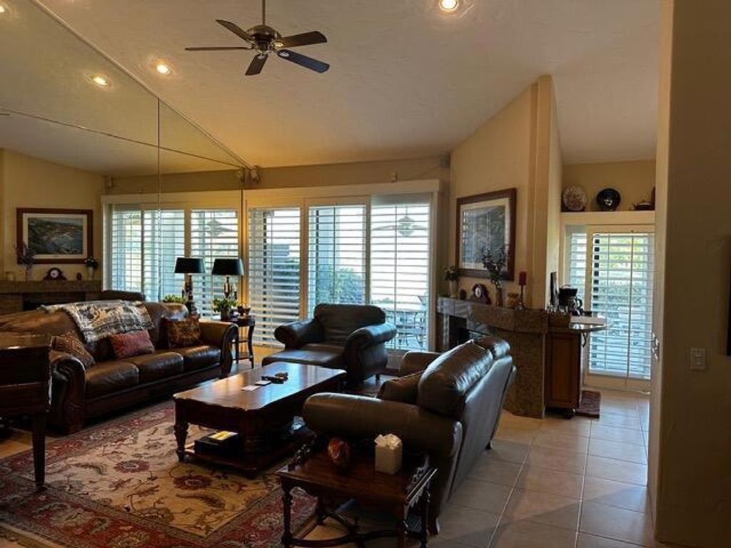 38894 Lobelia Circle, Palm Desert