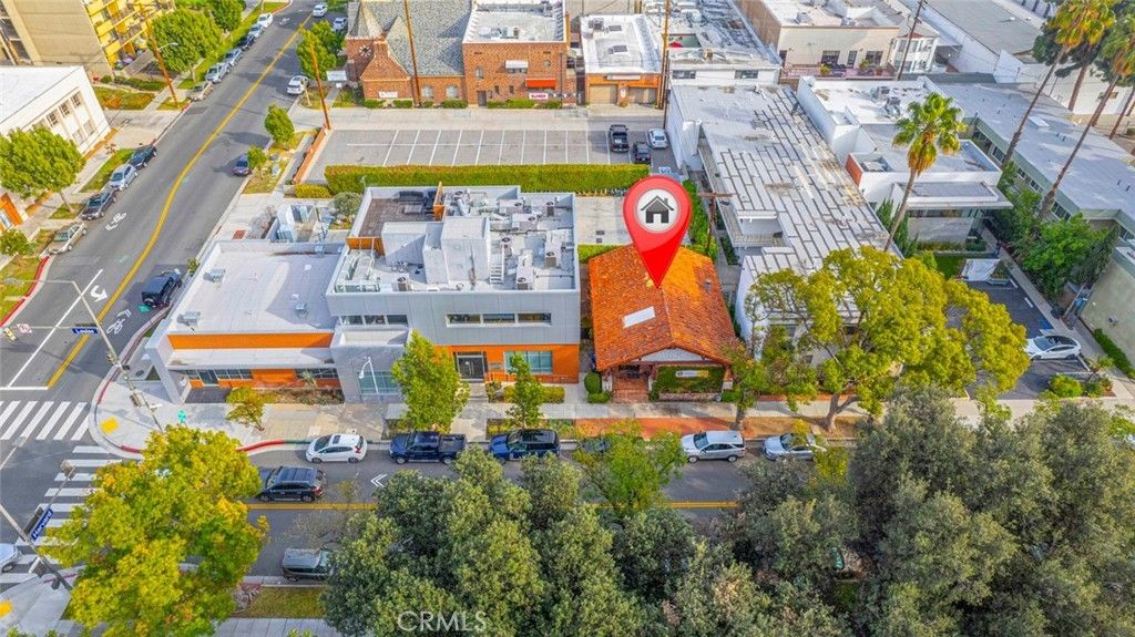 208 S Louise Street, Glendale