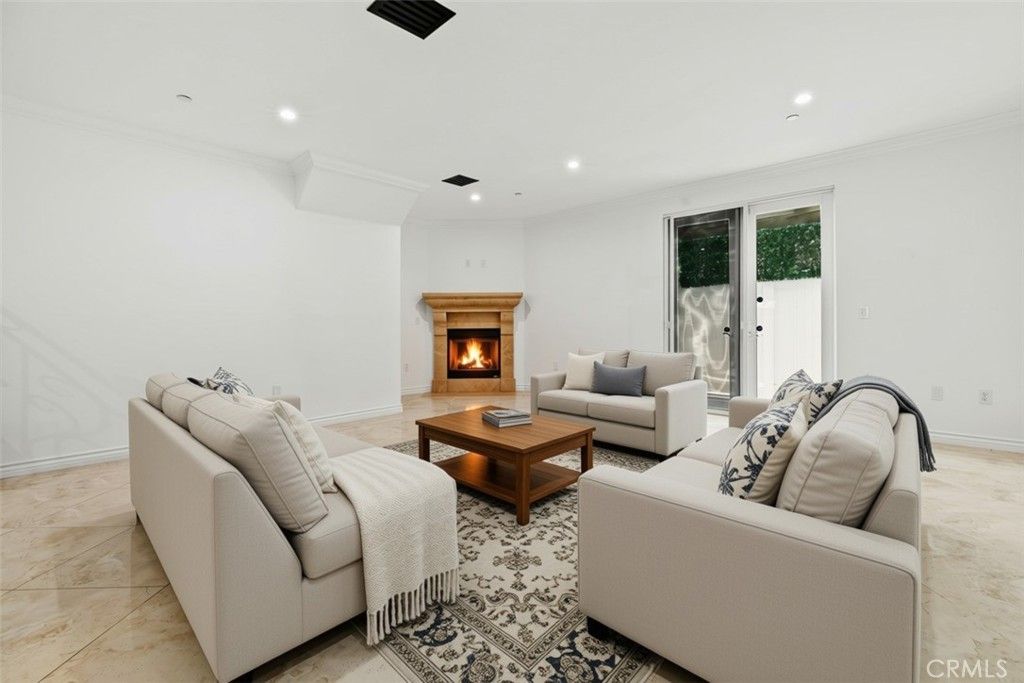 333 Milford Street # 105, Glendale