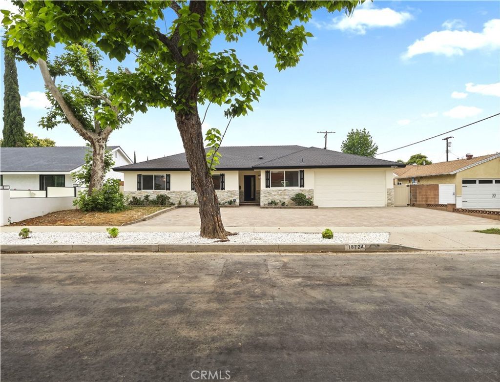 18724 Frankfort Street, Northridge