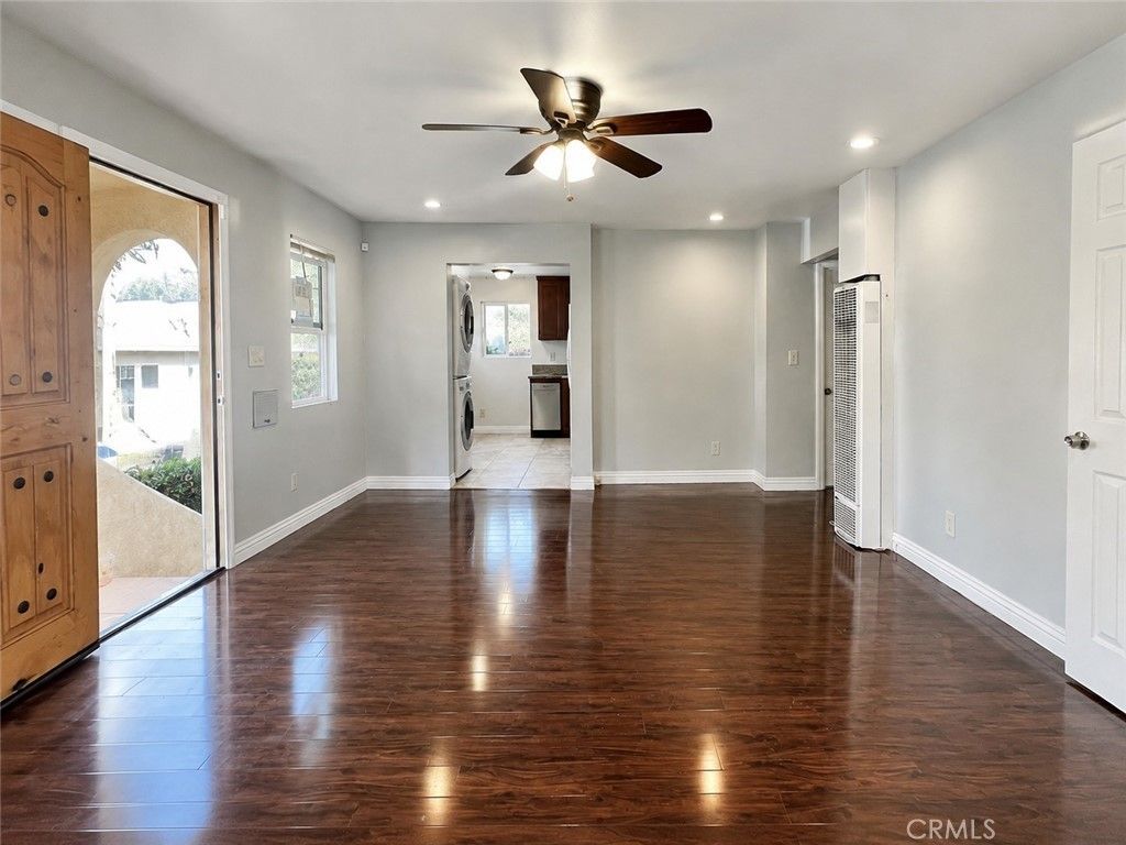 2533 Commodore Street, Los Angeles